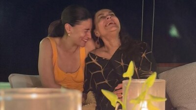 Alia Bhatt penned an adorable birthday wish for her mother Soni Razdan on Saturday. Alia Bhatt penned an adorable birthday wish for her mother Soni Razdan on Saturday.