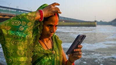 Chhath Puja 2025: Chhath Puja, a significant Hindu festival, celebrates the Sun God with rituals focused on health, prosperity, and environmental awareness. Chhath Puja 2025: Chhath Puja, a significant Hindu festival, celebrates the Sun God with rituals focused on health, prosperity, and environmental awareness.