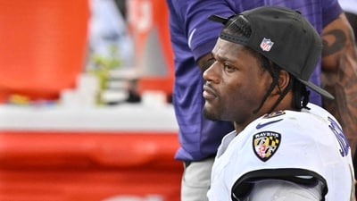 Lamar Jackson of the Baltimore Ravens sits on the sidelines against the Kansas City Chiefs at Arrowhead Stadium on September 28. (Getty Images via AFP) Lamar Jackson of the Baltimore Ravens sits on the sidelines against the Kansas City Chiefs at Arrowhead Stadium on September 28. (Getty Images via AFP)