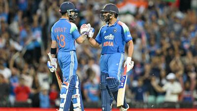 India’s Rohit Sharma (R) and Virat Kohli celebrate victory in the final ODI against Australia at the Sydney Cricket Ground on Saturday. (AFP) India’s Rohit Sharma (R) and Virat Kohli celebrate victory in the final ODI against Australia at the Sydney Cricket Ground on Saturday. (AFP)