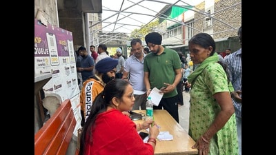 Officials creating ABHA IDs of patients near OPD in GMSH-16 on Saturday. (HT Photo) Officials creating ABHA IDs of patients near OPD in GMSH-16 on Saturday. (HT Photo)