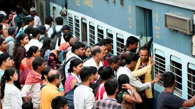 Pune railway division of Central Railway has launched an extensive operation to handle the massive surge of passengers travelling home for festivals. ((PIC FOR REPRESENTATION))