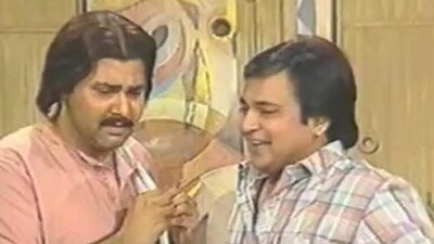 Satish Shah and Rakesh Bedi in a still from Yeh Jo Hai Zindagi. Satish Shah and Rakesh Bedi in a still from Yeh Jo Hai Zindagi.