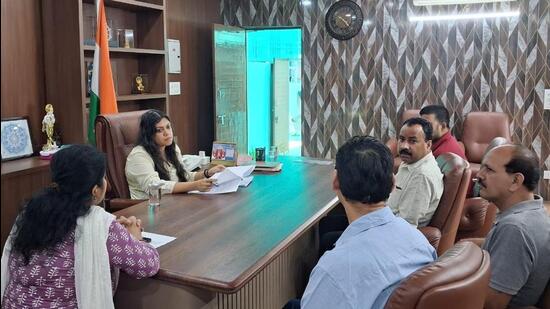 Residents’ groups in Noida and Greater Noida said a structured and regular interface with the DM will help in bringing long-pending issues to attention and build trust in the grievance redressal mechanism. (HT Photos)