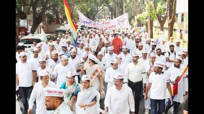 Alleging irregularities and violations of trust property norms, community leaders and monks approached the Charity Commissioner’s office to halt the transaction. Following this, Mumbai Charity Commissioner Amogh Kaloti issued a status quo order, restraining any transfer or construction until further hearings. (HT FILE)