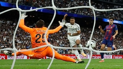 Kylian Mbappe scored the first goal of the match (AFP) Kylian Mbappe scored the first goal of the match (AFP)