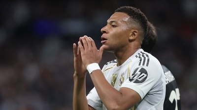 Real Madrid's French forward #10 Kylian Mbappe reacts to missing a goal opportunity during the UEFA Champions League league phase day 3 football match between Real Madrid CF and Juventus at Santiago Bernabeu Stadium in Madrid on October 22, 2025. (Photo by Pierre-Philippe MARCOU / AFP) (AFP) Real Madrid's French forward #10 Kylian Mbappe reacts to missing a goal opportunity during the UEFA Champions League league phase day 3 football match between Real Madrid CF and Juventus at Santiago Bernabeu Stadium in Madrid on October 22, 2025. (Photo by Pierre-Philippe MARCOU / AFP) (AFP)