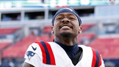 Stefon Diggs of the New England Patriots celebrates after defeating the Tennessee Titans at Nissan Stadium. (Getty Images via AFP) Stefon Diggs of the New England Patriots celebrates after defeating the Tennessee Titans at Nissan Stadium. (Getty Images via AFP)