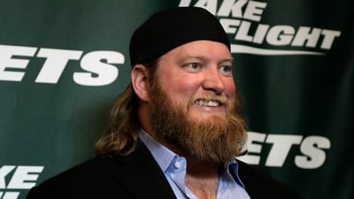 Nick Mangold death: The New York Jets Ring of Honor member passed away due to kidney ailment at the age of 41 (AP) Nick Mangold death: The New York Jets Ring of Honor member passed away due to kidney ailment at the age of 41 (AP)