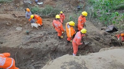 Local residents alerted the police and Fire and Rescue Services, who launched a rescue operation. (HT Photo/Representational Image) Local residents alerted the police and Fire and Rescue Services, who launched a rescue operation. (HT Photo/Representational Image)