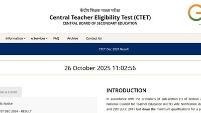 <div><p><a href="https://telugu.hindustantimes.com/career/ctet-result-2024-for-december-exam-announced-how-to-check-scores-121736412549239.html" target="_blank">సీటెట్</a> పరీక్షలో ఉత్తీర్ణత సాధించాలంటే అభ్యర్థి కనీస అర్హత మార్కులు సాధించాలి. జనరల్ కేటగిరీకి 150 మార్కులకు గాను కనీసం 90 మార్కులు (60 శాతం), ఎస్సీ, ఎస్టీలకు 150 మార్కులకు 82 మార్కులు (55 శాతం) రావాలి. సీటెట్ పరీక్ష స్కోర్ కార్డు జీవితాంతం చెల్లుబాటు అవుతుంది.</p></div> <div><p><a href="https://telugu.hindustantimes.com/career/ctet-result-2024-for-december-exam-announced-how-to-check-scores-121736412549239.html" target="_blank">సీటెట్</a> పరీక్షలో ఉత్తీర్ణత సాధించాలంటే అభ్యర్థి కనీస అర్హత మార్కులు సాధించాలి. జనరల్ కేటగిరీకి 150 మార్కులకు గాను కనీసం 90 మార్కులు (60 శాతం), ఎస్సీ, ఎస్టీలకు 150 మార్కులకు 82 మార్కులు (55 శాతం) రావాలి. సీటెట్ పరీక్ష స్కోర్ కార్డు జీవితాంతం చెల్లుబాటు అవుతుంది.</p></div>