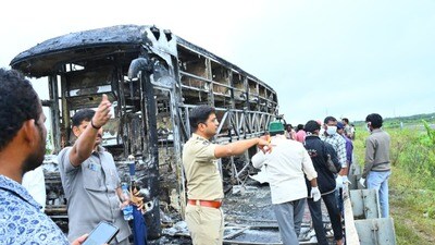 కర్నూల్ బస్సు ప్రమాదం కర్నూల్ బస్సు ప్రమాదం