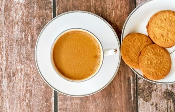Avoid these harmful food pairings with tea for better digestive health. (Unsplash) Avoid these harmful food pairings with tea for better digestive health. (Unsplash)