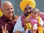 Punjab CM Bhagwant Mann and AAP leader Manish Sisodia during an election roadshow of the party’s candidate Harmeet Singh Sandhu for the upcoming Tarn Taran Assembly by-election, in Tarn Taran. (PTI) Punjab CM Bhagwant Mann and AAP leader Manish Sisodia during an election roadshow of the party’s candidate Harmeet Singh Sandhu for the upcoming Tarn Taran Assembly by-election, in Tarn Taran. (PTI)