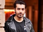 Sharad Malhotra is well-known for Banoo Main Teri Dulhann, Bharat Ka Veer Putra – Maharana Pratap, and Kasam Tere Pyaar Ki.