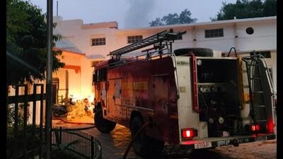 Fire broke at the Northern Railway Divisional Hospital in Alambagh, on Monday. (Sourced)