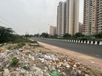 Unmaintained, garbage filled green belt of Sector 102 in Gurugram. (Parveen Kumar/HT) Unmaintained, garbage filled green belt of Sector 102 in Gurugram. (Parveen Kumar/HT)