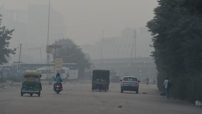 As per officials, the trial today was conducted over Burari, Mayur Vihar, North Karol Bagh, Sadakpur and Bhojpur. (Parveen Kumar/Hindustan Times) As per officials, the trial today was conducted over Burari, Mayur Vihar, North Karol Bagh, Sadakpur and Bhojpur. (Parveen Kumar/Hindustan Times)