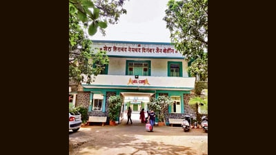 The Union minister denied all the allegations, saying he had withdrawn his stake in Gokhale Landmarks LLP even before the deal was formalised. (HT) The Union minister denied all the allegations, saying he had withdrawn his stake in Gokhale Landmarks LLP even before the deal was formalised. (HT)