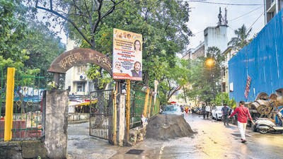 iMumbai, India - October 28, 2025: A view of the Boran Road, Bandra West in Mumbai, India, on Tuesday, October 28, 2025. (Photo by Satish Bate/ Hindustan Times) (Hindustan Times) iMumbai, India - October 28, 2025: A view of the Boran Road, Bandra West in Mumbai, India, on Tuesday, October 28, 2025. (Photo by Satish Bate/ Hindustan Times) (Hindustan Times)