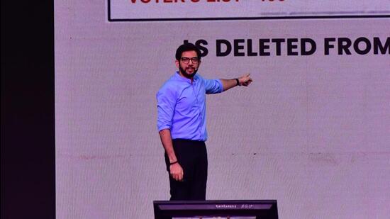 Mumbai, India – 27, Oct 2025: Shiv Sena (UBT) leader Aditya Thackeray addressing the Nirdhar rally at the NSCI Dome in Worli, in Mumbai, India, on Monday, Oct 27, 2025. (Photo by Bhushan Koyande/HT Photo)