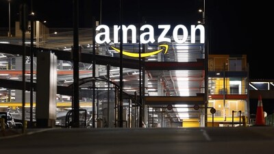 Amazon has initiated layoffs affecting 14,000 corporate employees, offering 90 days of full pay and benefits. (AFP) Amazon has initiated layoffs affecting 14,000 corporate employees, offering 90 days of full pay and benefits. (AFP)