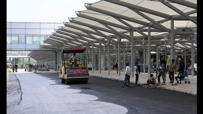 DIAL to expand T1 and T3 instead of replacing Terminal 2; new Pier E to handle up to 12 million passengers annually. (HT Archive) DIAL to expand T1 and T3 instead of replacing Terminal 2; new Pier E to handle up to 12 million passengers annually. (HT Archive)