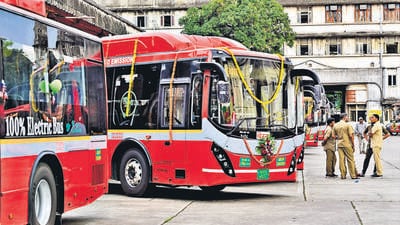 Mumbai, India - Oct. 28, 2025: CM Devendra Fadnavis launched 157 BEST bus at Colaba Bus depo, in Mumbai, India, on Tuesday, October 28, 2025. (Photo by Anshuman Poyrekar/Hindustan Times) (Anshuman Poyrekar/HT Photo) Mumbai, India - Oct. 28, 2025: CM Devendra Fadnavis launched 157 BEST bus at Colaba Bus depo, in Mumbai, India, on Tuesday, October 28, 2025. (Photo by Anshuman Poyrekar/Hindustan Times) (Anshuman Poyrekar/HT Photo)