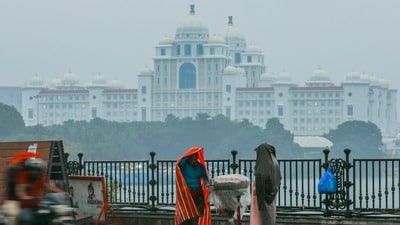 హైదరాబాద్లో వర్షం(ఫైల్ ఫోటో) (PTI) హైదరాబాద్లో వర్షం(ఫైల్ ఫోటో) (PTI)