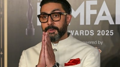 Abhishek Bachchan recently won the Best Actor award at Filmfare for I Want To Talk. (PTI) Abhishek Bachchan recently won the Best Actor award at Filmfare for I Want To Talk. (PTI)