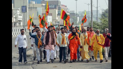 People of the Valmiki community block Bhandari Bridge during a protest against the alleged desecration of the Sri Valmiki Tirath, in Amritsar on Wednesday. (ANI)