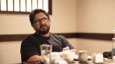 Arshad Warsi talks about how he had to mature quickly after his parents' passing when he was just 14. Arshad Warsi talks about how he had to mature quickly after his parents' passing when he was just 14.