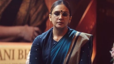 క్వీన్ ఈజ్ బ్యాక్.. బ్లాక్బస్టర్ పొలిటికల్ థ్రిల్లర్ వెబ్ సిరీస్ నాలుగో సీజన్ రెడీ.. అదిరిపోయిన ట్రైలర్ క్వీన్ ఈజ్ బ్యాక్.. బ్లాక్బస్టర్ పొలిటికల్ థ్రిల్లర్ వెబ్ సిరీస్ నాలుగో సీజన్ రెడీ.. అదిరిపోయిన ట్రైలర్