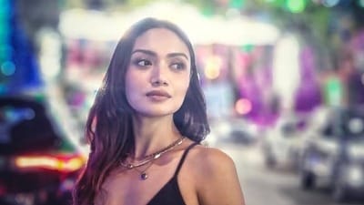 অভিনয়ের পর এবার অন্য ভূমিকায় শ্রুতি