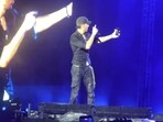 Enrique Iglesias clicks selfie with a fan's phone on stage at his Mumbai concert.(Photo: Abhimanyu Mathur)