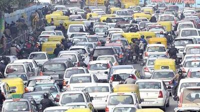 “No traffic will be allowed on the DDU Marg from Minto Road traffic signal to ITO chowk,” a second advisory read.