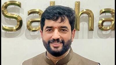 Patil backs Mohol as Jain Trust land row ends