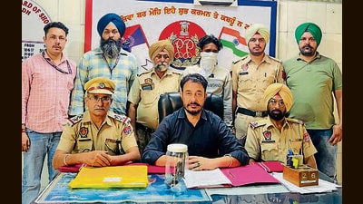 GRP officials addressing the media after the arrest of the accused in Ludhiana. (HT Photo)