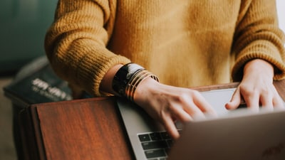 A WhatsApp chat between the HR and an employee over a four-minute early logout went viral. (Unsplash/Representational Image) A WhatsApp chat between the HR and an employee over a four-minute early logout went viral. (Unsplash/Representational Image)