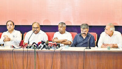 MVA and MNS leaders addressing the media on Thursday regarding the upcoming march. (Anshuman Poyrekar/HT Photo) MVA and MNS leaders addressing the media on Thursday regarding the upcoming march. (Anshuman Poyrekar/HT Photo)