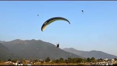 The decision was taken during a meeting chaired by Baijnath SDM and detailed discussions were held on several key aspects related to the operation of paragliding, safety of pilots and tourists, and administrative monitoring. (File) The decision was taken during a meeting chaired by Baijnath SDM and detailed discussions were held on several key aspects related to the operation of paragliding, safety of pilots and tourists, and administrative monitoring. (File)