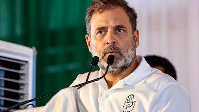 LoP in the Lok Sabha and Congress leader Rahul Gandhi addresses the gathering during a rally ahead of the Bihar Assembly elections, in Nalanda. (PTI) LoP in the Lok Sabha and Congress leader Rahul Gandhi addresses the gathering during a rally ahead of the Bihar Assembly elections, in Nalanda. (PTI)