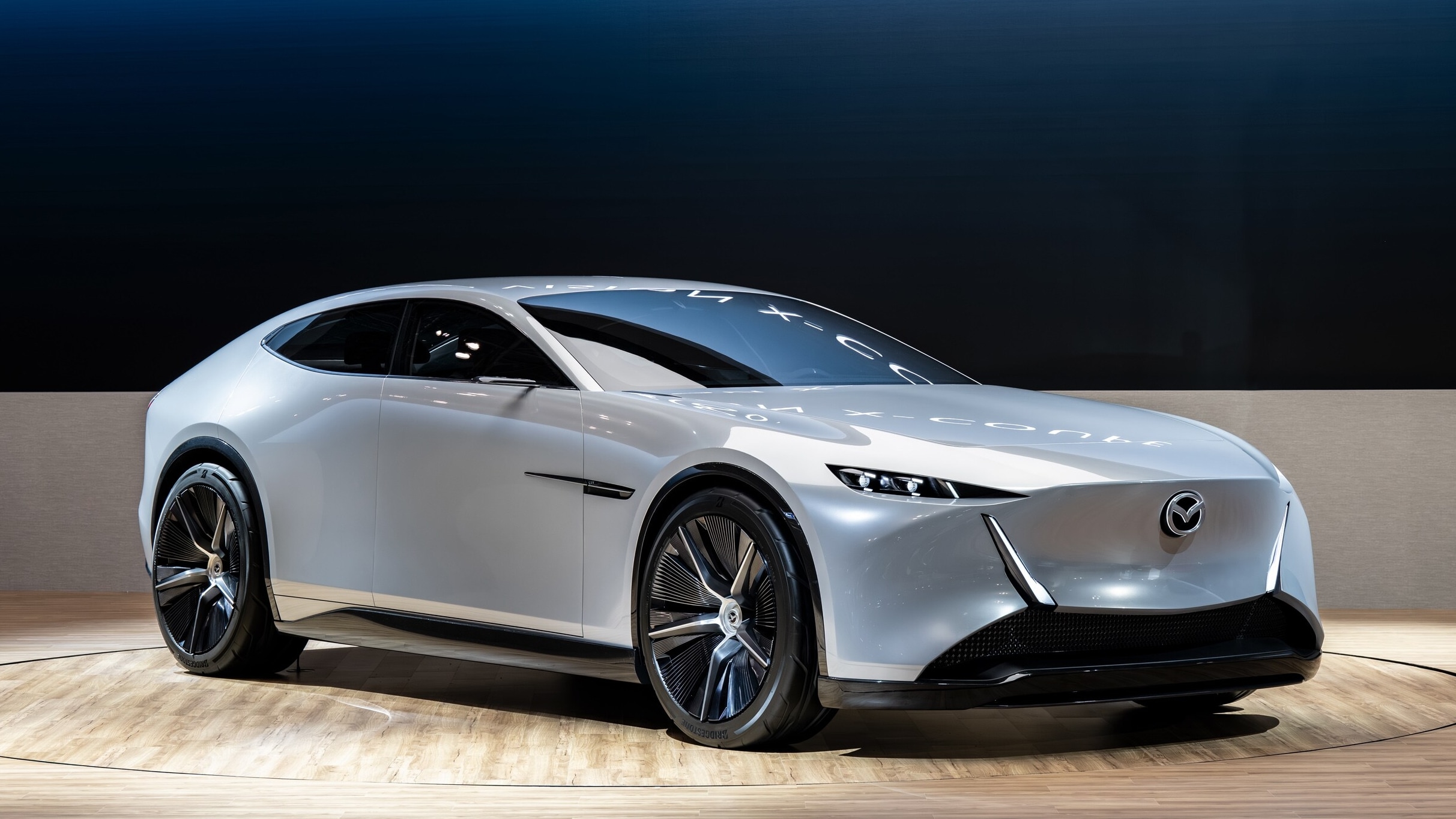 ★マツダ RX-vision VISION-COUPE 6台セット★ Mazda brings the rotary engine back — Vision X-Coupe showcased in