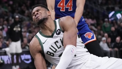 Milwaukee Bucks' Giannis Antetokounmpo vs New York Knicks' on Tuesday, Oct. 28, 2025, in Milwaukee. (AP Photo/Morry Gash) (AP) Milwaukee Bucks' Giannis Antetokounmpo vs New York Knicks' on Tuesday, Oct. 28, 2025, in Milwaukee. (AP Photo/Morry Gash) (AP)
