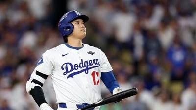 Shohei Ohtani #17 of the Los Angeles Dodgers looks on after grounding out to end the eighth inning against the Toronto Blue Jays (Getty Images via AFP) Shohei Ohtani #17 of the Los Angeles Dodgers looks on after grounding out to end the eighth inning against the Toronto Blue Jays (Getty Images via AFP)