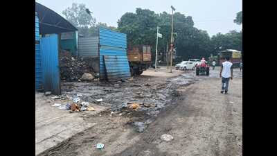 The agenda note circulated for the meeting states that two major garbage processing plants at Shahimajra, near Phase 5, and Jagatpura, near Phase 11, are facing fierce opposition from surrounding residents. (HT) The agenda note circulated for the meeting states that two major garbage processing plants at Shahimajra, near Phase 5, and Jagatpura, near Phase 11, are facing fierce opposition from surrounding residents. (HT)