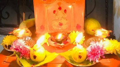 కార్తీక మాసంలో ఎందుకు ఉసిరి దీపాన్ని వెలిగిస్తారు? (pinterest)