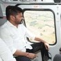 <p>మంత్రులు పొన్నం ప్రభాకర్‌, పొంగులేటి శ్రీనివాస్ రెడ్డితో కలిసి ఏరియల్‌ సర్వే చేశారు. పంట నష్టంపై ఆరా తీశారు.  </p>