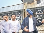 Delhi environment minister Manjinder Singh Sirsa at the Anand Vihar AQI monitoring station. (Sanchit Khanna/HT Photo) Delhi environment minister Manjinder Singh Sirsa at the Anand Vihar AQI monitoring station. (Sanchit Khanna/HT Photo)
