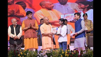CM Yogi Adityanath at the ‘Gorakhpur Book Festival 2025’ at Deen Dayal Upadhyay Gorakhpur University. (HT) CM Yogi Adityanath at the ‘Gorakhpur Book Festival 2025’ at Deen Dayal Upadhyay Gorakhpur University. (HT)